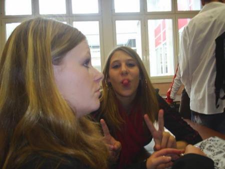 Oo amel y mOii oO